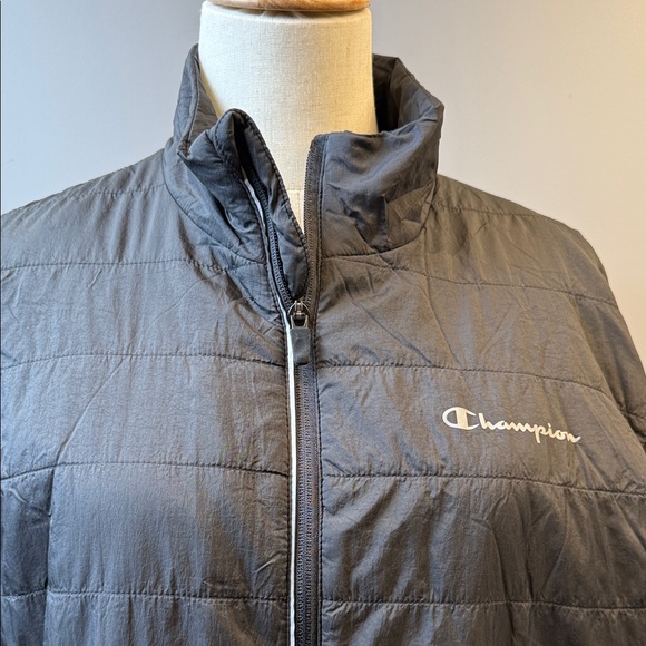 Champion Men's Cold Weather Lightweight Slim Fit Jacket Size M - Picture 2 of 5